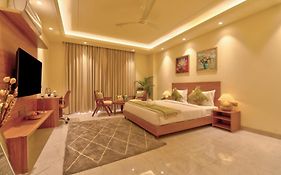 Hotel Aerotech Near Delhi Airport